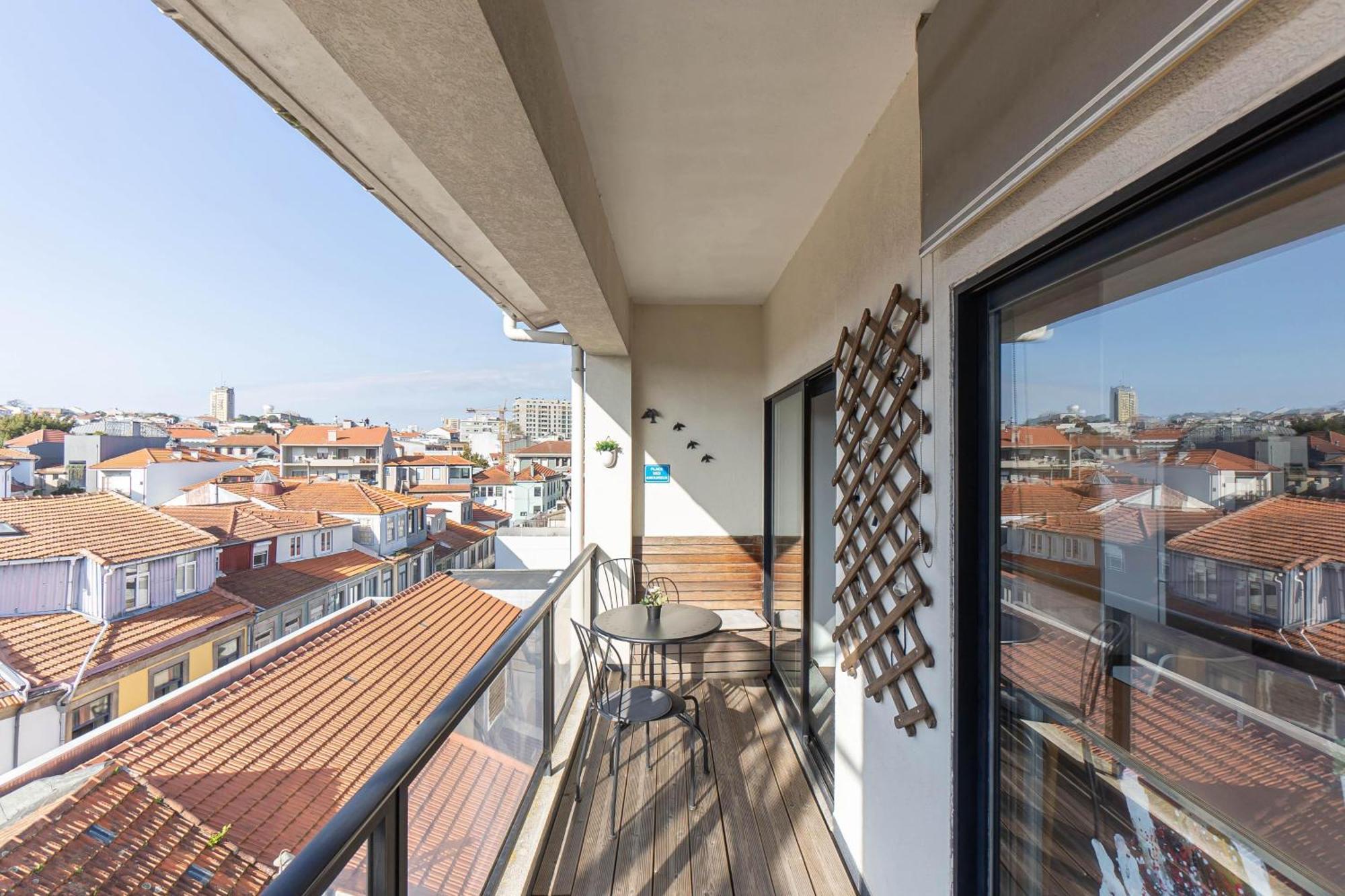 Top Floor Apartment With Sunny Balconies Πόρτο Εξωτερικό φωτογραφία